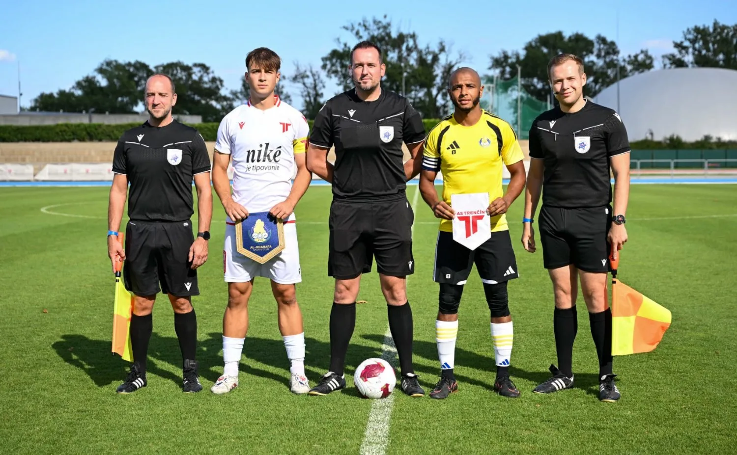 Rezerva s tesnou prehrou s Al Gharafa