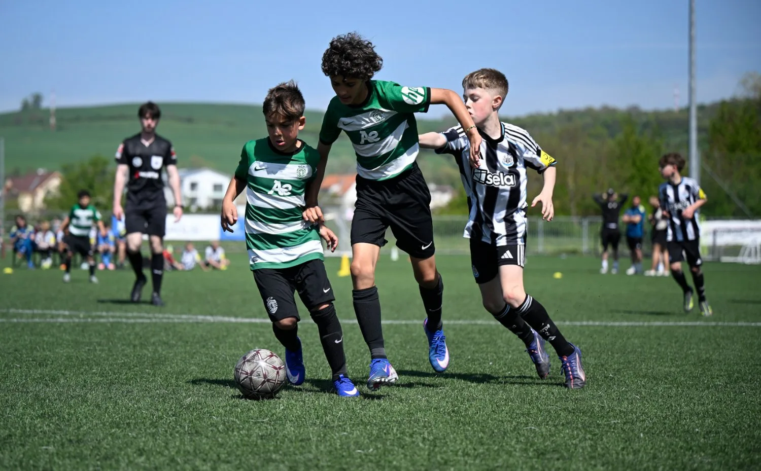 Po druhom dni na čele tabuľky portugálsky Sporting