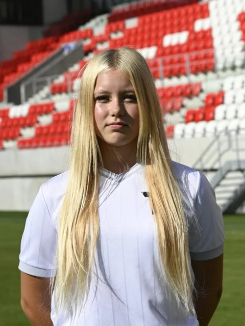 Timea Hrmelová